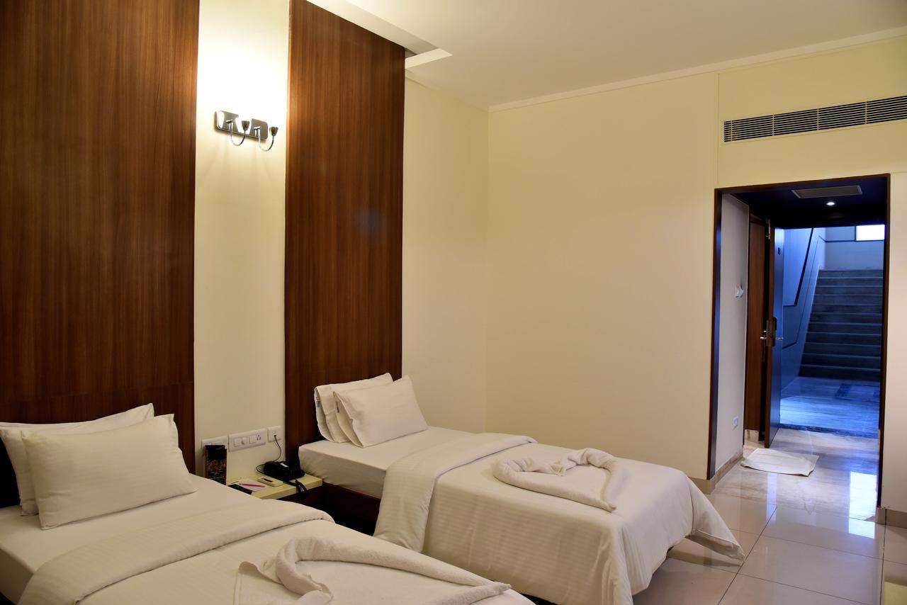 Rathna Residency Hotel Salem Bagian luar foto